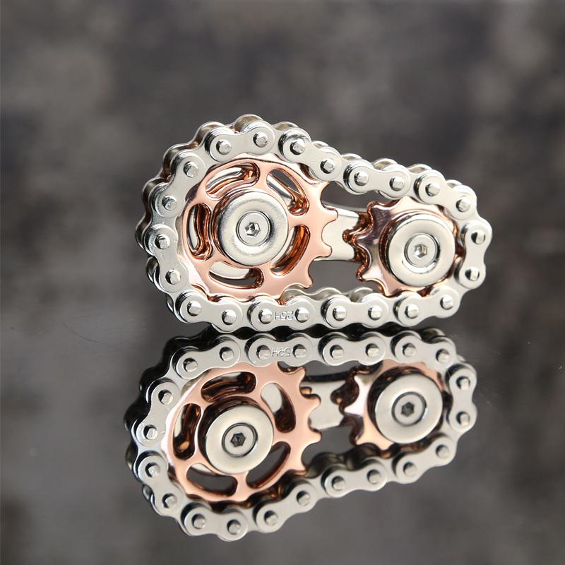 Stress Relief Metal Bike Chain Fidget Spinner - Anti-Anxiety Finger Toy for Adults, Unique Desk Toy Gifts for Men