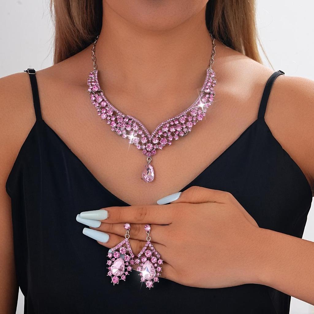 Vintage Luxury Crystal Necklace & Earrings Set for Banquet 2025