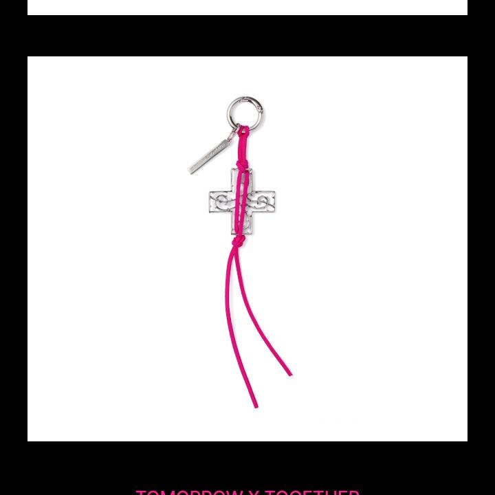 TXT - [7TH YEAR ) A Moment of Stillness in the Thorn] POP-UP STORE MD KEYRING