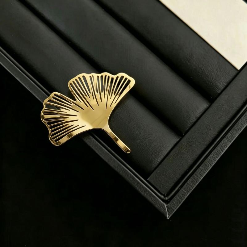 Gold Plated Insect Animal Badge Vintage Suit Lapel Pin for Women Men Brooch Gift for Celebration