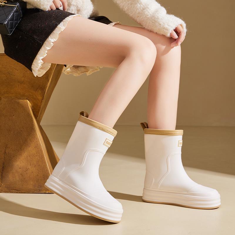 

Женские водонепроницаемые модные резиновые сапоги средней длины с подшитыми манжетами - резиновая обувь с бархатом для улицы и кухни 38/39