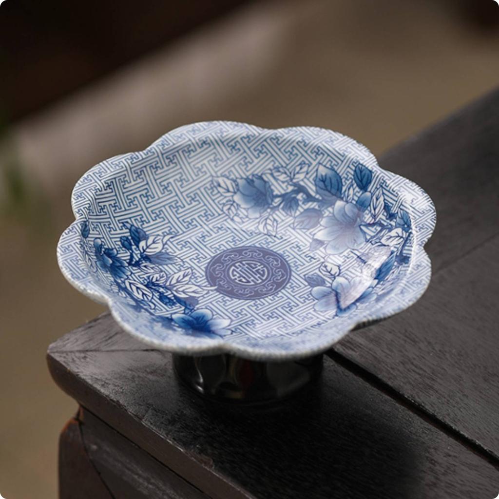 Blue and White Pedestal Bowl Decorative Porcelain Fruit Bowl Porcelain Tea Snack Plate Easy To Clean Pedestal Dessert Plate