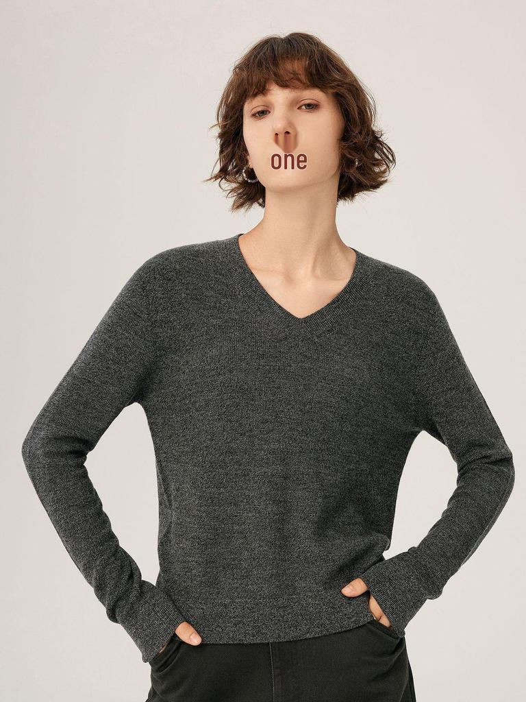 Autumn/Winter 2025 Women's V-Neck Pure Wool Slimming Pullover Sweater