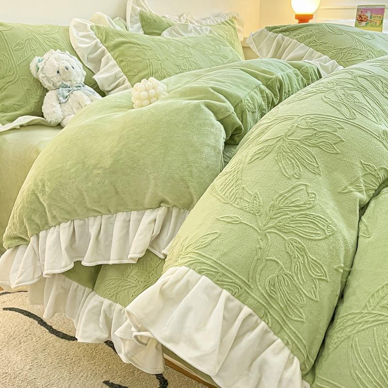 Thickened Milk Fleece Four-Piece Set, Fleece Thickened Bedding, Winter Carved Coral Fleece Quilt Cover, Bed Sheet, Bed Skirt