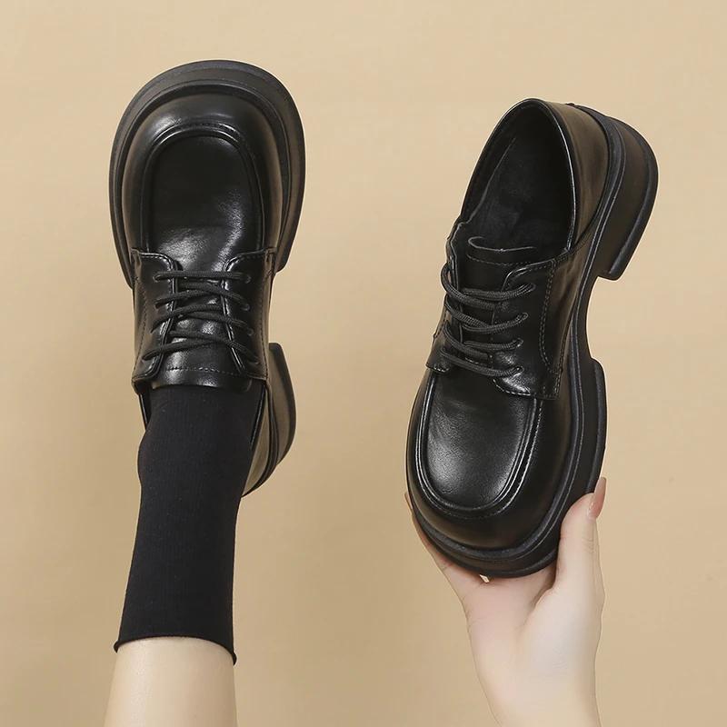 Autunno Nuove Scarpe Singole con Plateau da Donna Moda Stringate Scavate Tacco Grosso Scarpe Mary Jane da Donna Scarpe Décolleté da Studente