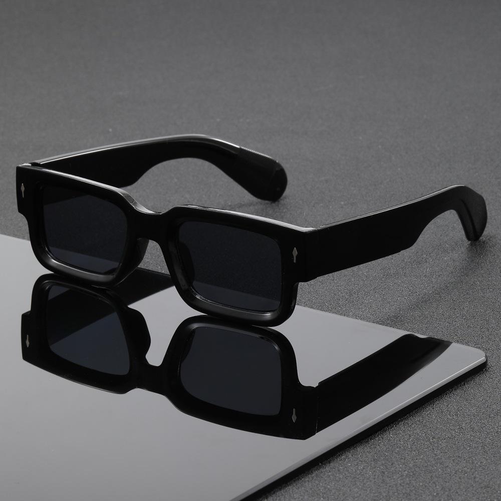 Men's Square Sunglasses: Slimming, Stylish, UV Protective Design