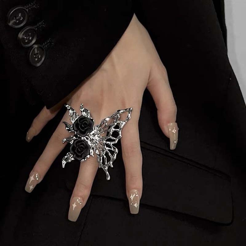 Vintage Punk Metall Svart Rose Flytende Sommerfugl Åpningsring for Kvinner Overdreven Justerbar Dyre-ring Estetiske Smykker