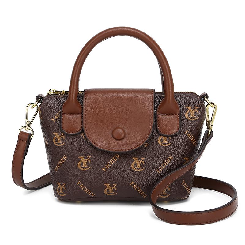 Single-piece women's shoulder bag small shoulder bag adjustable strap easy to carry luxurious fashion fashionable traveler bag