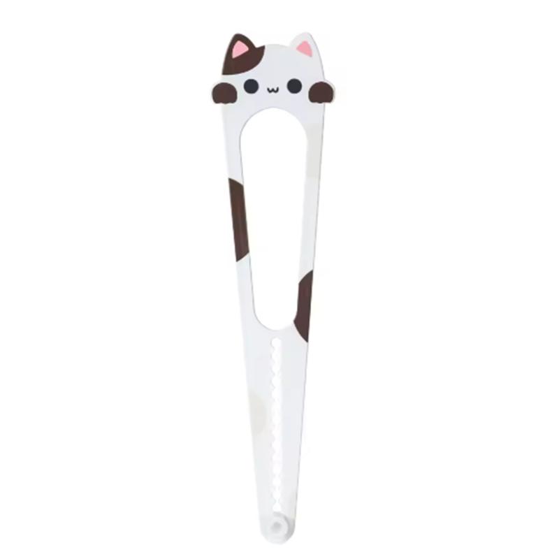 The pet door tool is suitable for cats and dogs to enter and exit freely. The adjustable door lock without drilling is used to s