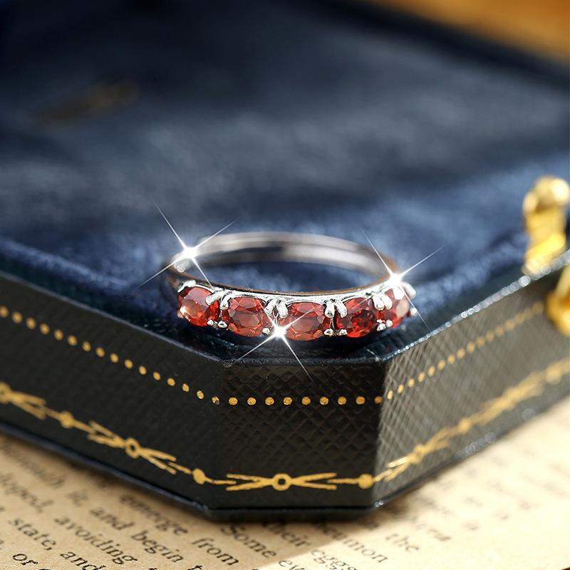 Natural Garnet Row Ring S925 Sterling Silver Ring Niche High-end Crystal Stone Open Ring Fashion Gift