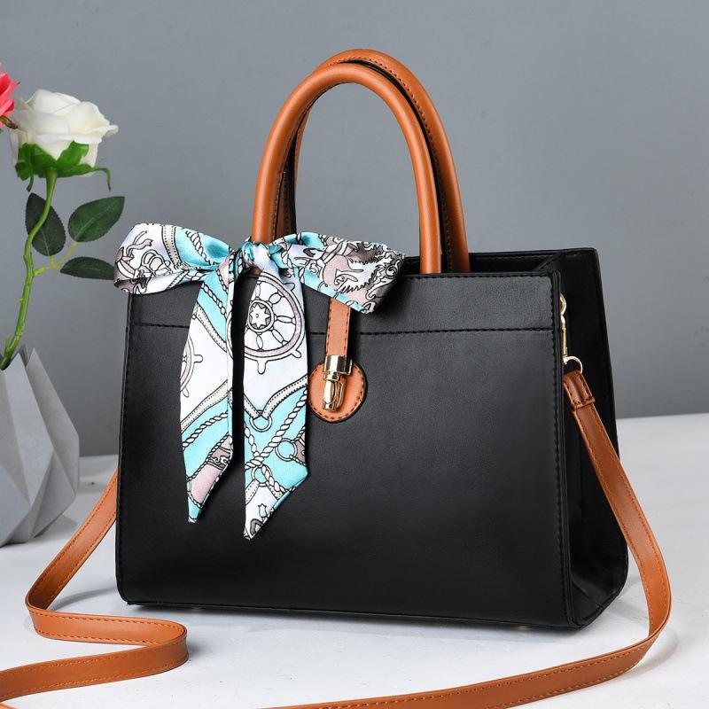Fashion Women's Bag Large Capacity Messenger Mother Model Solid Color Simple Texture Small Bag