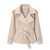 Damen Kurzer Trenchcoat mit langen Ärmeln, Gürtel und Knopfleiste