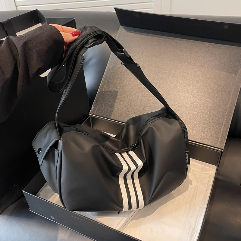 Striped Large Capacity Travel Bag Women's Shoulder Bag Crossbody Bag