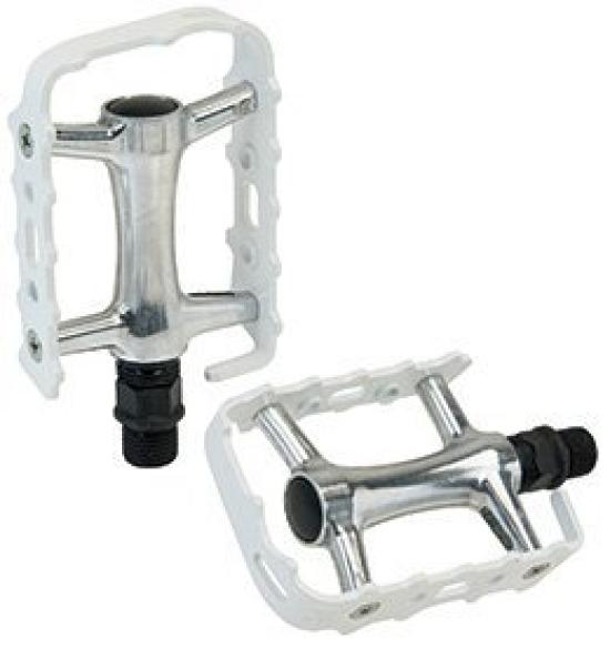 Giza White M-21 Pedals, (PDL10006)