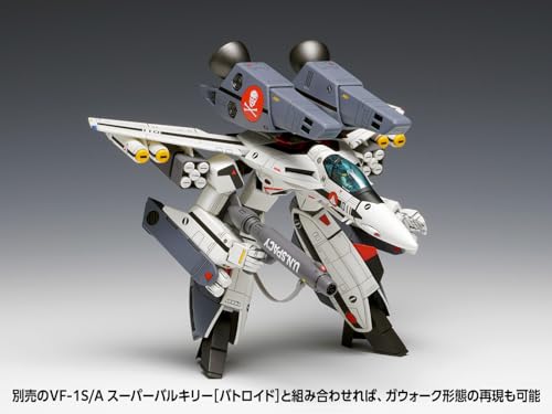 Wave Super Dimension Fortress Macross VF-1S/A Super Valkyrie Fighter 1/100 Scale Plastic Model Kit, Approximately 17cm Long (MC-067)