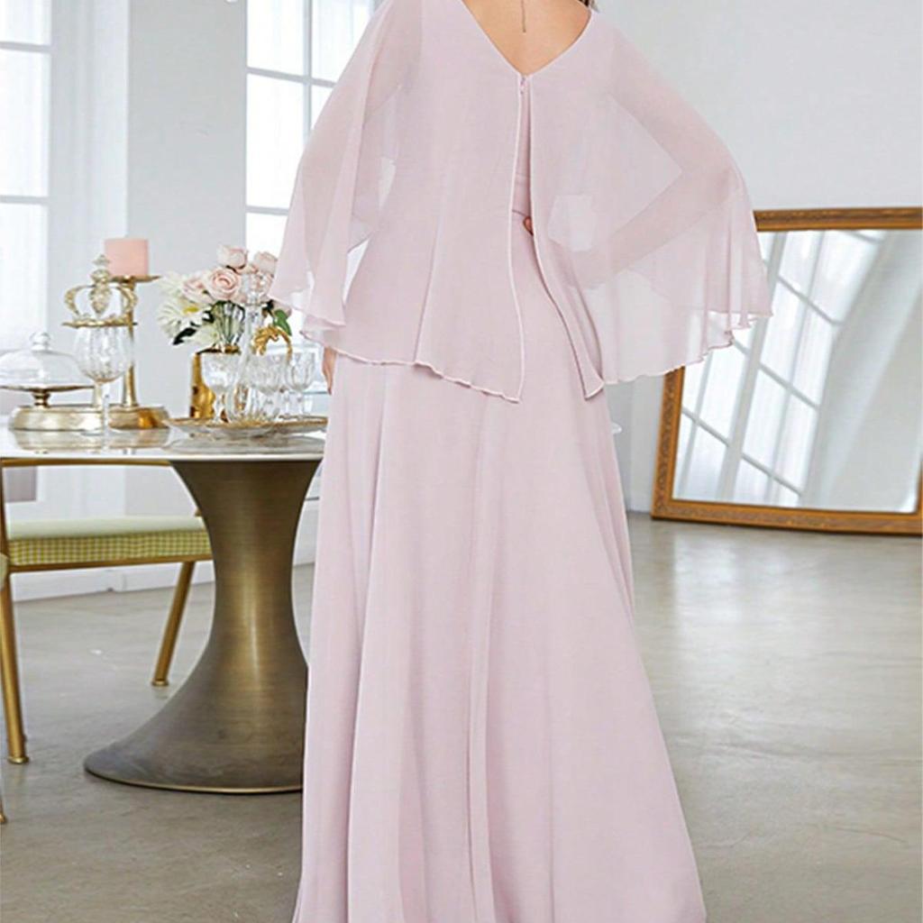 Elegant V-Neck Sequined Evening Gown with Trumpet Sleeves and Embroidered Applique