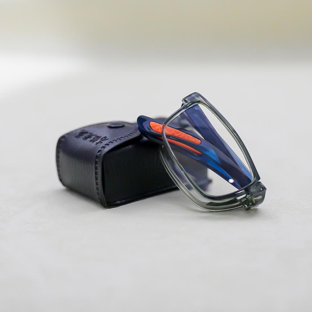 Foldable Reading Glasses for Men Women Classical Eyeglasses Comfortable Wearing Convenient Carry Gift Glasses Case