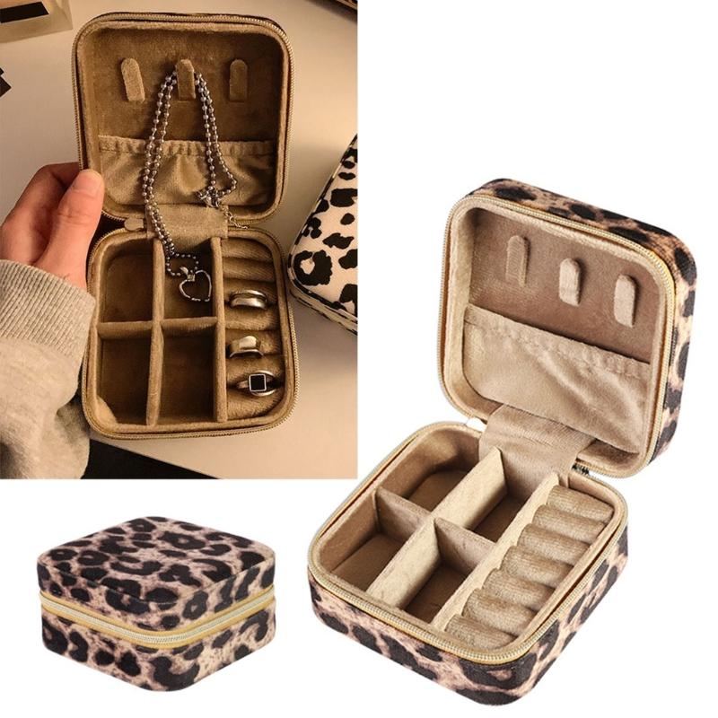 Portable Leopard Print Jewelry Pouch Trendy Leopard Print Jewelry Carriers Soft Storage Case for Business and Leisure