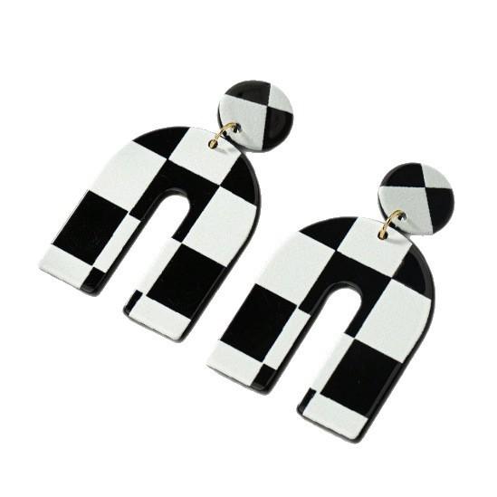 Пара антиколлизионных цветных акриловых серег-гвоздиков в виде шахматной доски, простые и модные, персонализированные, универсальные женские серьги