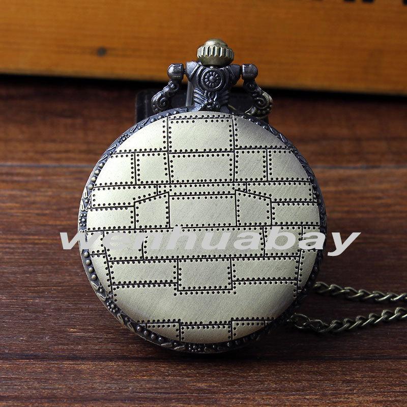 Vintage Christmas Horror Skull Pocket Watch Christmas Horror Night Clamshell Hanging Watch Large Gift Pocket Watch