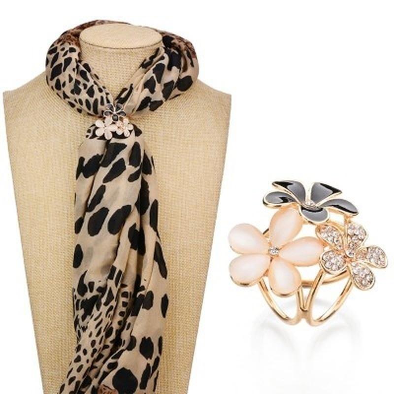 Fashion Flowers Brooch Scarf Buckle Bouquet  Crystal Rhinestone Scarf Clips for Women Jewelry