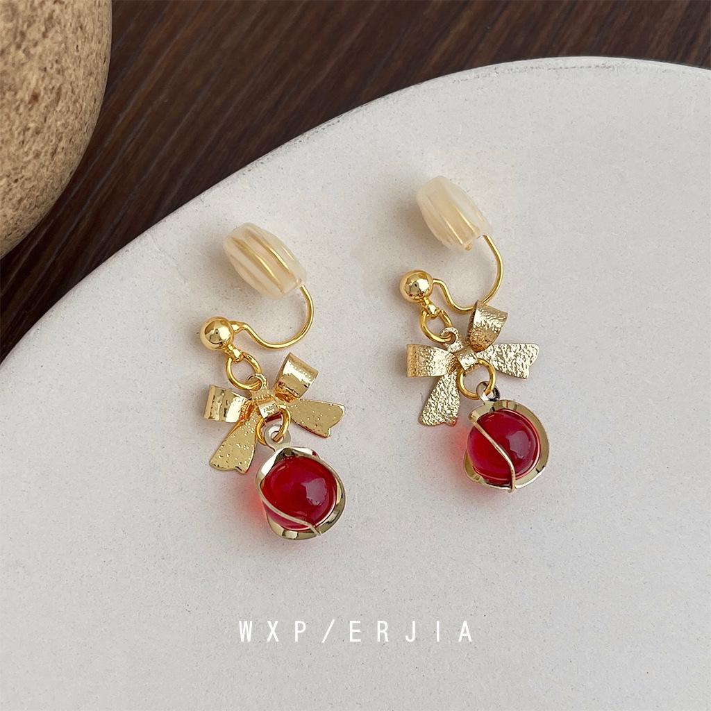 

French Retro Christmas Bow Mosquito Coil Holder No-Pierce Earrings - Elegant & Gentle Whitening Style for Women