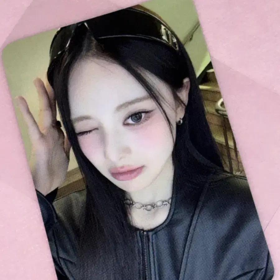IZNA Bang Ji-min Mew Direct Bank music show photocard
