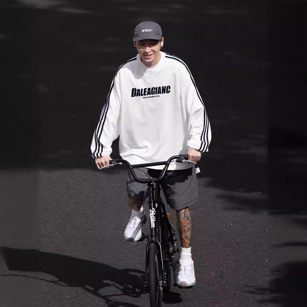 

Унисекс Свитшот Оверсайз с Круглым Вырезом - Осенне-Зимний Принт, Куртка с Длинным Рукавом для Пар L