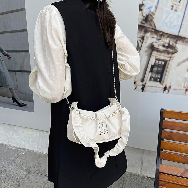 Today's popular underarm bags for women's autumn niche pleated cloud chain bags for women's tide