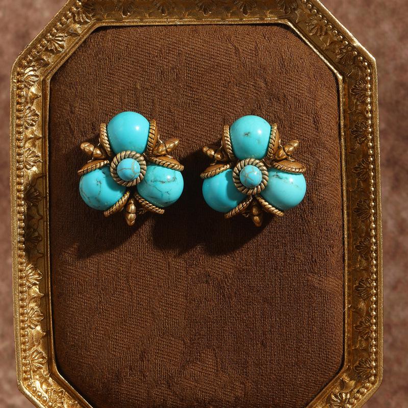 Yong Nuo Vintage Retro Jewelry: High-End, Colorfast Antique Earrings