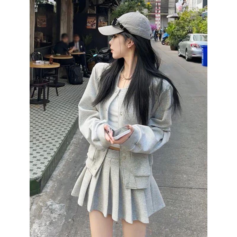 

Американская плиссированная юбка, повседневный свитшот Grey Suit S(80-100)