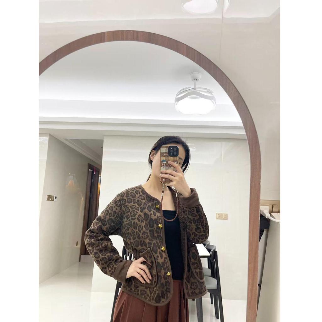 Women's Fleece-Lined Leopard Print Jacket: 2025 Autumn/Winter, Slimming Korean Style, Fashionable & Elegant, Thickened & Loose, Short Design.