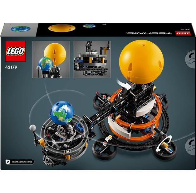 LEGO Technic 42179 Planet Earth and Moon In Orbit