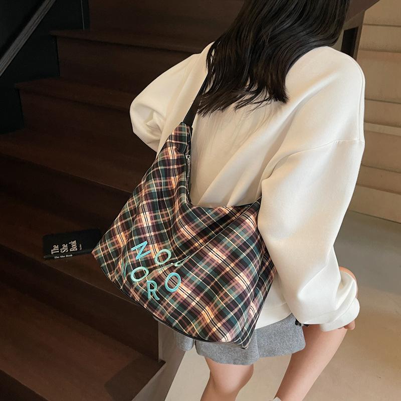 2025 new plaid canvas bag, Korean handbag, literary style versatile shoulder bag, large capacity simple crossbody bag