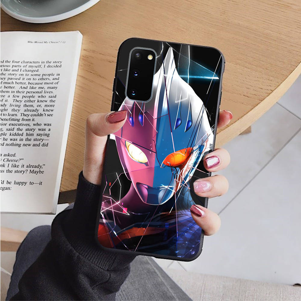 AD91 Ultraman Schwarze Hülle für iPhone 16 15 Plus 14 13 12 11 Pro 8 7 6S SE 5S X XR XS Max Realme C30 C33 C31 9I Huawei Y8P Y9 Weiche Hülle