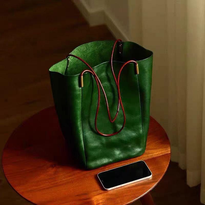 

Peshytwar | Cowhide tote bag women s simple large medium handbag vegetable tanned cowhide bucket bag dark green зелений