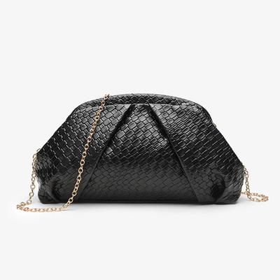 Borsa alla moda e semplice tessuta a nuvola da donna con catena a spalla singola sotto il braccio a tracolla