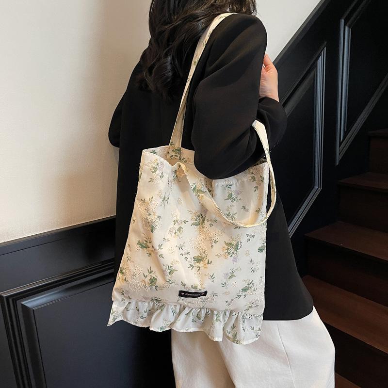 Korean version of summer small fresh canvas bag women's bag 2025 new large-capacity niche fashion floral cloth shoulder bag