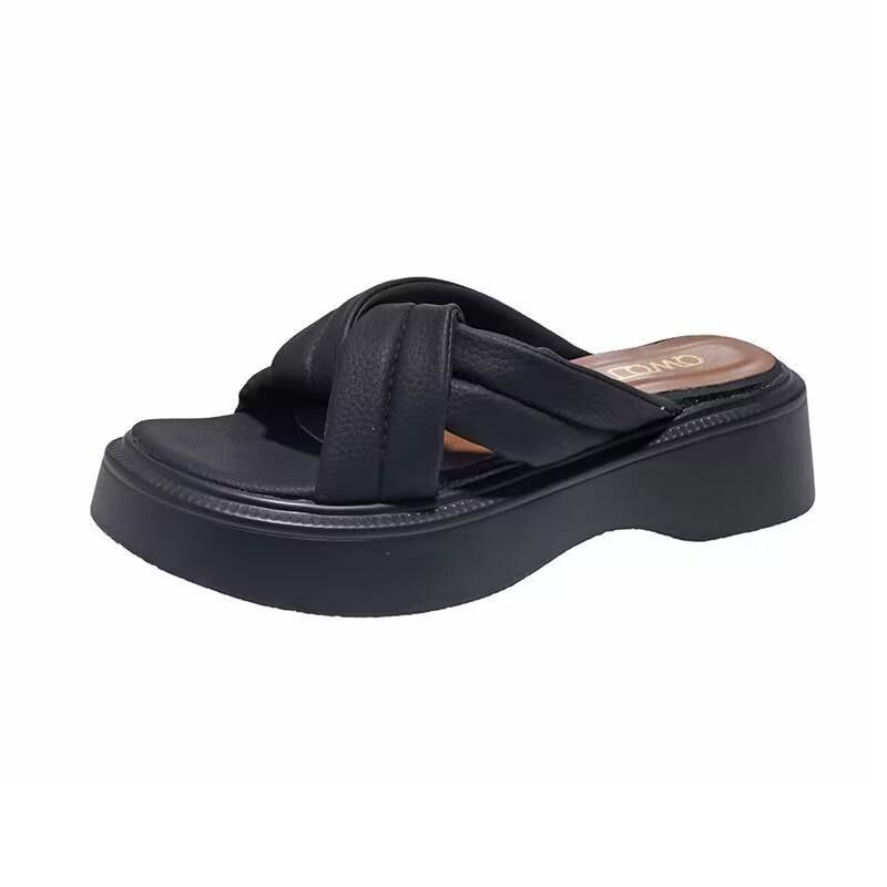 Foreign trade large size fashion outer wear one-word drag women in the summer of 2025 new thick-bottomed casual solid color sandals