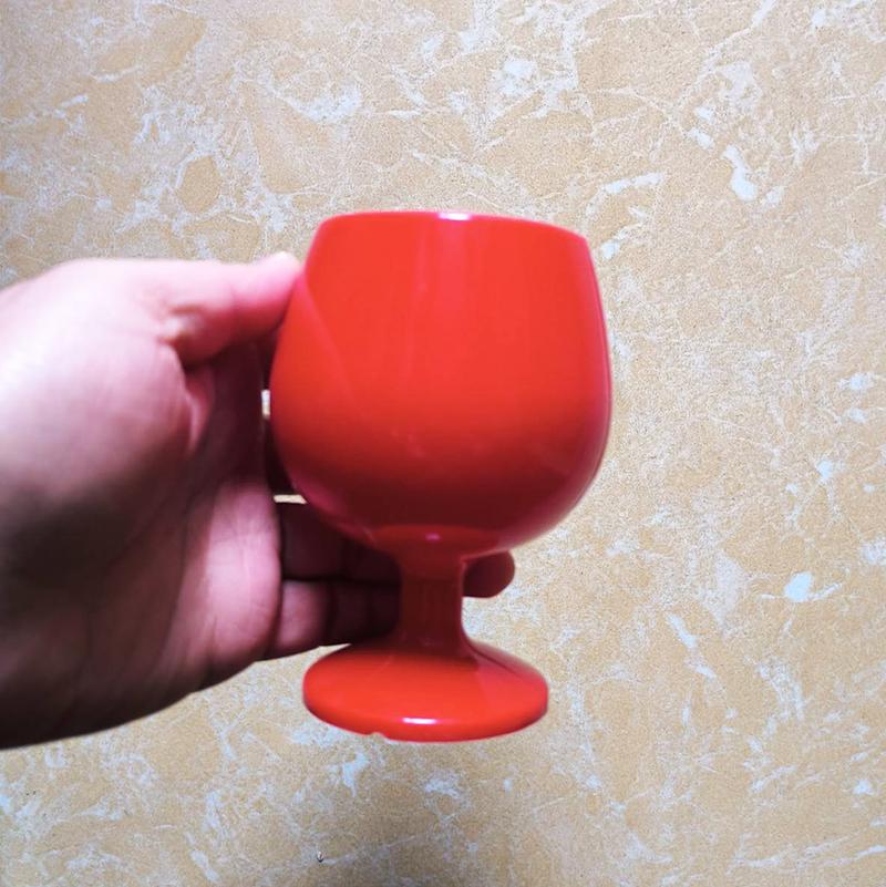 

200ml Food Grade Silicone Wine Goblet foldable Unbreakable Cocktail Cups Outdoor Picnic Whiskey Bottle Portable Travel Beer Mugs красный
