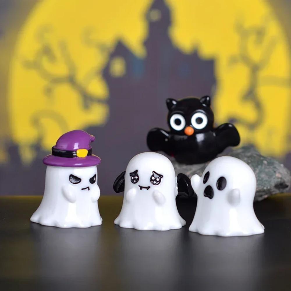 Cute Cartoon Pumpkin Ghost Figurine, Mini Halloween Ornament for Micro Landscape Home Desk Decor