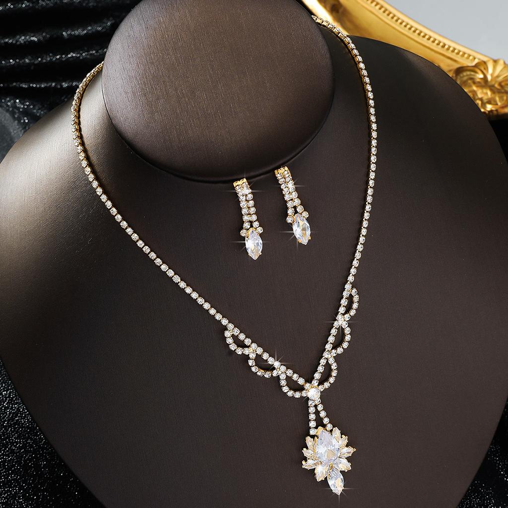 3PC Women's Fashion Copper Inlaid Zircon Claw Chain Wave Geometry Necklace Earrings Zircon Set Wedding Party Festival Gift