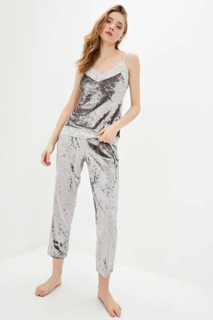 Ustawić: Niemiecki top i spodnie Volf (68911)