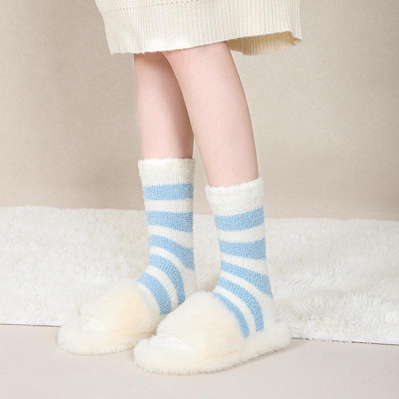 Women's Winter Mid-calf Socks, Coral Fleece Socks, Thickened and Fleece Warm Striped Fleece Socks
