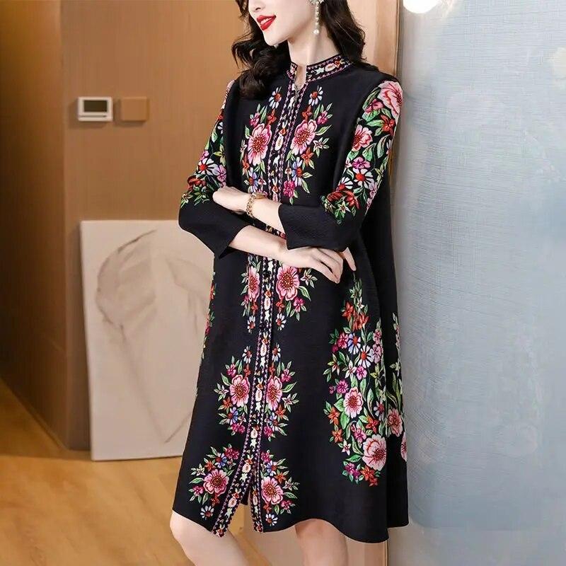 

Плиссированное платье для женщин осенью и зимой, новая утягивающая и уменьшающая возраст прямая юбка, элитный и молодой темперамент. XXXL чёрный