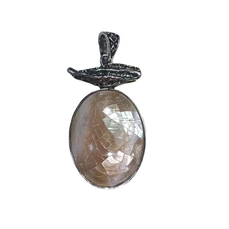 Collana con Ciondolo a Conchiglia Geometrica con Fascino Lucidato Per Artigiani di Gioielli Vintage