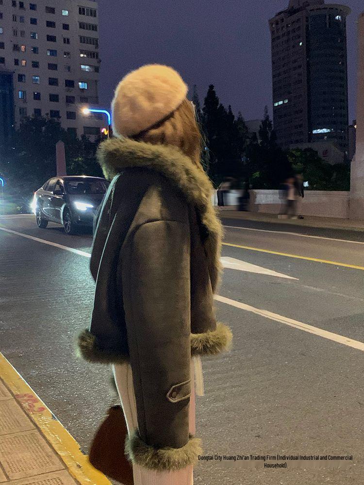 Women's 2025 Spring Shearling Suede Short Motorcycle Jacket - Slimming Korean Style
