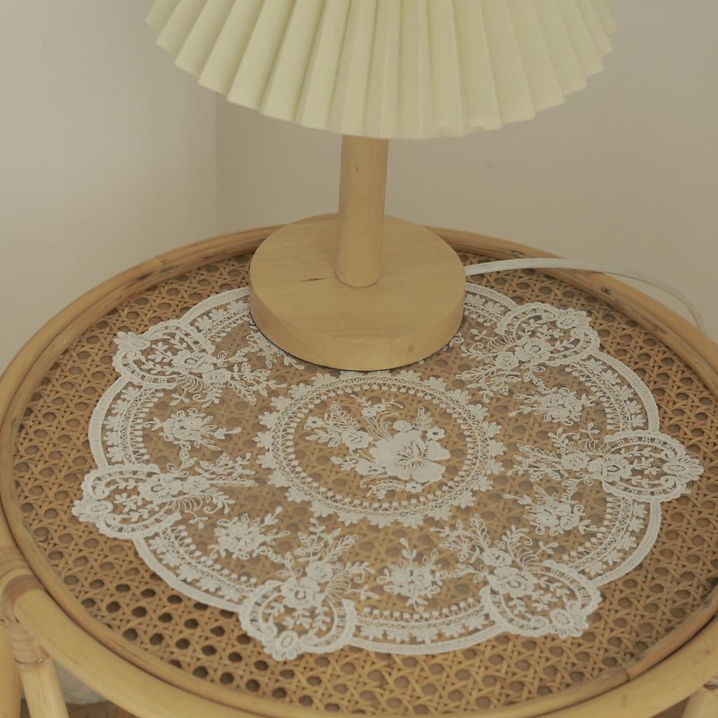 French Round Lace Placemat Ins Exquisite Embroidered Lace Table Mat European Style Photo Background Decorative Cloth