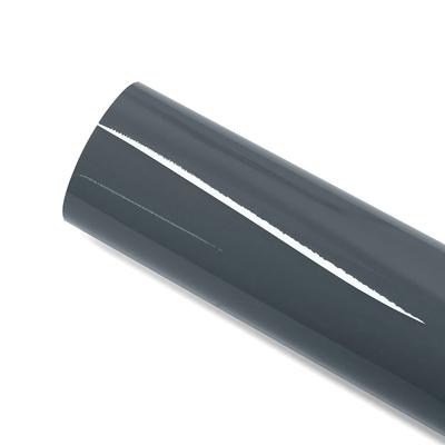 Glänzende Graue Autoaufkleber Farbwechsel Vinylfolie Blasenfreie PVC-Folie Auto-Wrapping-Aufkleber Autozubehör Auto-Dekoration