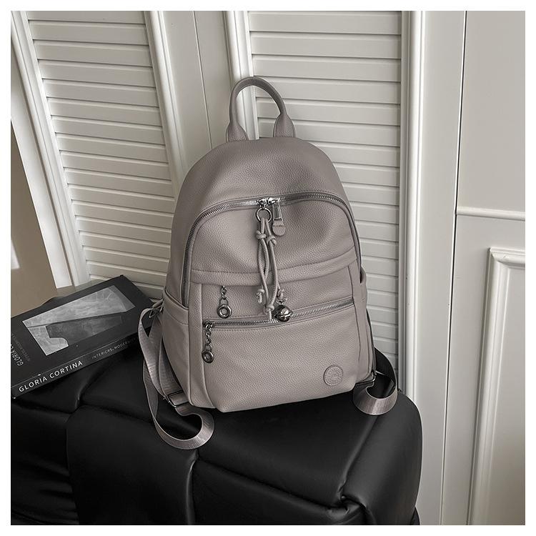 Efterår og Vinter Blødt Læder Mode Rygsæk til Kvinder, Daglig Rejse Fritidsrygsæk, Pendling Stor Kapacitet College Stil Dobbelt Rygbærer